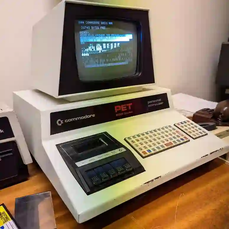 Apple II home computer from 1977