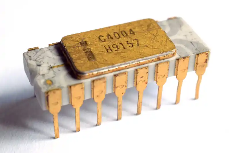 Intel 4004 microprocessor from 1971