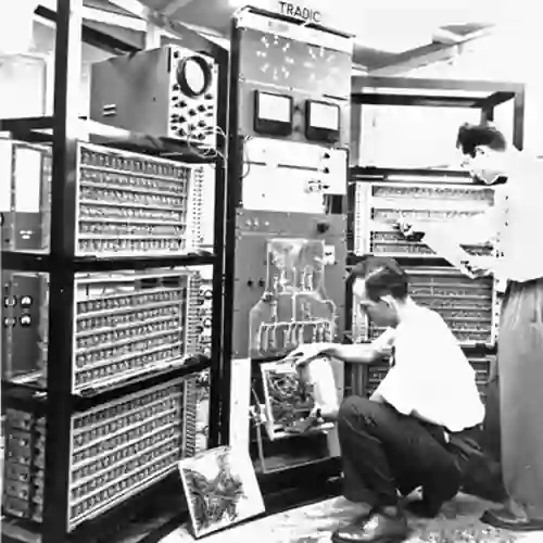 Mainframe computer and transistor era of the 1950s and 1960s