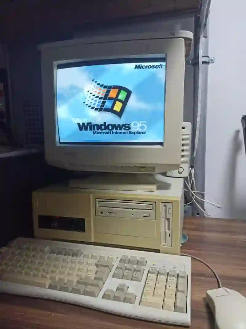 Personal computer and Internet technology during the 1990s